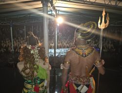 Mandi Khatulistiwa, Tradisi Sakral Diatas KRI Teluk Amboina-503