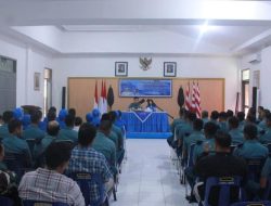 Tradisi Penyambutan Komandan Lanal Nias
