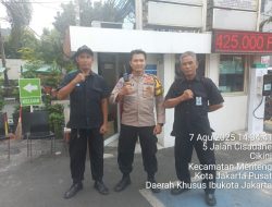 Sambang Hotel, Bhabinkamtibmas Cikini Tekankan Pengamanan Tamu Secara Ketat