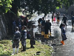 Jelang HUT Ke-80 TNI, Lanal Bandung Gelar Program Kali Bersih