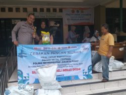 Polri Hadir Untuk Rakyat, Bhabinkamtibmas Menteng Gelar Gerakan Pangan Murah di Kantor Kelurahan