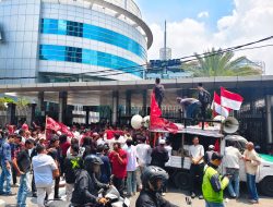 #BoikotTrans7 – 500 Mahasiswa NU Guncang KPI: Perang Moral Santri Melawan Pelecahan Kiai di Layar Kaca