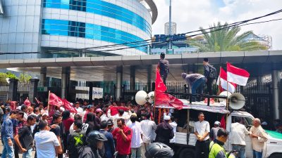 #BoikotTrans7 – 500 Mahasiswa NU Guncang KPI: Perang Moral Santri Melawan Pelecahan Kiai di Layar Kaca