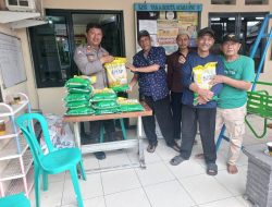 Bhabinkamtibmas Kebon Kacang Gelar Gerakan Pangan Murah Untuk Warga di Pos RW 09