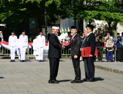 Komandan Lanal Bandung Hadiri Upacara Peringatan Hari Pahlawan Tingkat Provinsi Jawa Barat Tahun 2025