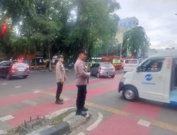 Pagi yang Tertib di TL Cideng: Kolaborasi Bhabinkamtibmas dan Patroli 1012 Hadirkan Rasa Aman bagi Warga