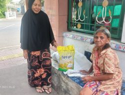 Polsek Metro Gambir Salurkan Beras Murah untuk Stabilkan Harga Pangan di Petojo Selatan