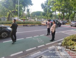 Pelayan Pagi Hari Polsek Sawah Besar Perketat Pengaturan Lalu lintas, Jamin Kelancaran Jalan Warga”