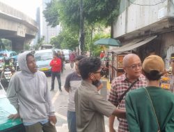 Polsek Metro Tanah Abang Amankan Aksi Unjuk Rasa di PT. ARA Secara Humanis