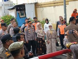 Penataan Kawasan, Portal di Jalan Sawo Resmi Dibongkar Aparat Gabungan Menteng