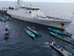 Peringati 31 Tahun Pengabdian, Moro Cadas Bagikan Sembako Untuk Masyarakat Pesisir di Maluku Tengah