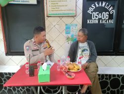 Bhabinkamtibmas Laksanakan Koordinasi dengan Ketua RW 06 Kebon Kacang sebagai Cooling System