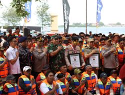 Dandim 0502/Jakarta Utara Hadiri Apel Besar Nelayan Kamtibmas Kepulauan Seribu Tahun 2025