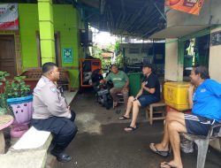 Bhabinkamtibmas Petamburan Patroli dan Sambang Wilayah Bersama Ketua RW 06 dan LMK Sebagai Cooling System