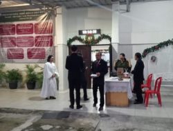 Pengamanan Humanis Polsek Cempaka Putih, Jemaat GMIST Rayakan Natal dengan Khidmat