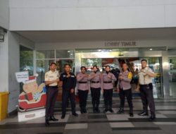 Polwan Baja Turun Langsung ke Pasar Senen, Patroli Jalan Kaki Cegah Kejahatan 3C