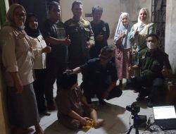 Dukcapil Cileungsi Jemput Bola, Rekam e-KTP Warga Disabilitas di Klapanunggal