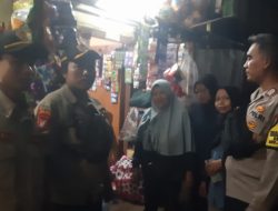 Polisi Tindak Laporan 110, Wanita Tersesat di Sawah Besar Dibantu