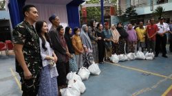 Bakti Sosial Ramadan, Ibu Siti Harjanti Wismoyo Aris Munandar Salurkan 250 Paket Sembako untuk Warga Sungai Bambu