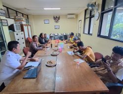 Bhabinkamtibmas Karet Tengsin Bersama Tiga Pilar dan FKDM Perkuat Koordinasi Keamanan Wilayah 