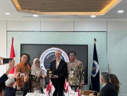 LUTHFI YAZID: SEBUAH KEHORMATAN ORGANISASI ADVOKAT SINGAPURA AUDIENSI DAN PERKUAT KERJASAMA DENGAN DePA-RI