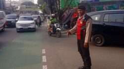 Patko 1051 Polsek Metro Tanah Abang Laksanakan Strong Point di KH. Mas Mansyur, Lalu Lintas Sore Terpantau Lancar