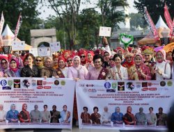 Ribuan Perempuan Berkebaya Ramaikan Palembang, Rekor MURI Jadi Momentum Lestarikan Warisan Budaya Indonesia