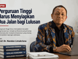 Perguruan Tinggi Harus Siapkan Dua Jalan bagi Lulusan: Profesional dan Entrepreneur