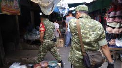 Kodim 0502/JU Gelar Karya Bakti Bedah Rumah dan Bersihkan Pasar Sungai Bambu